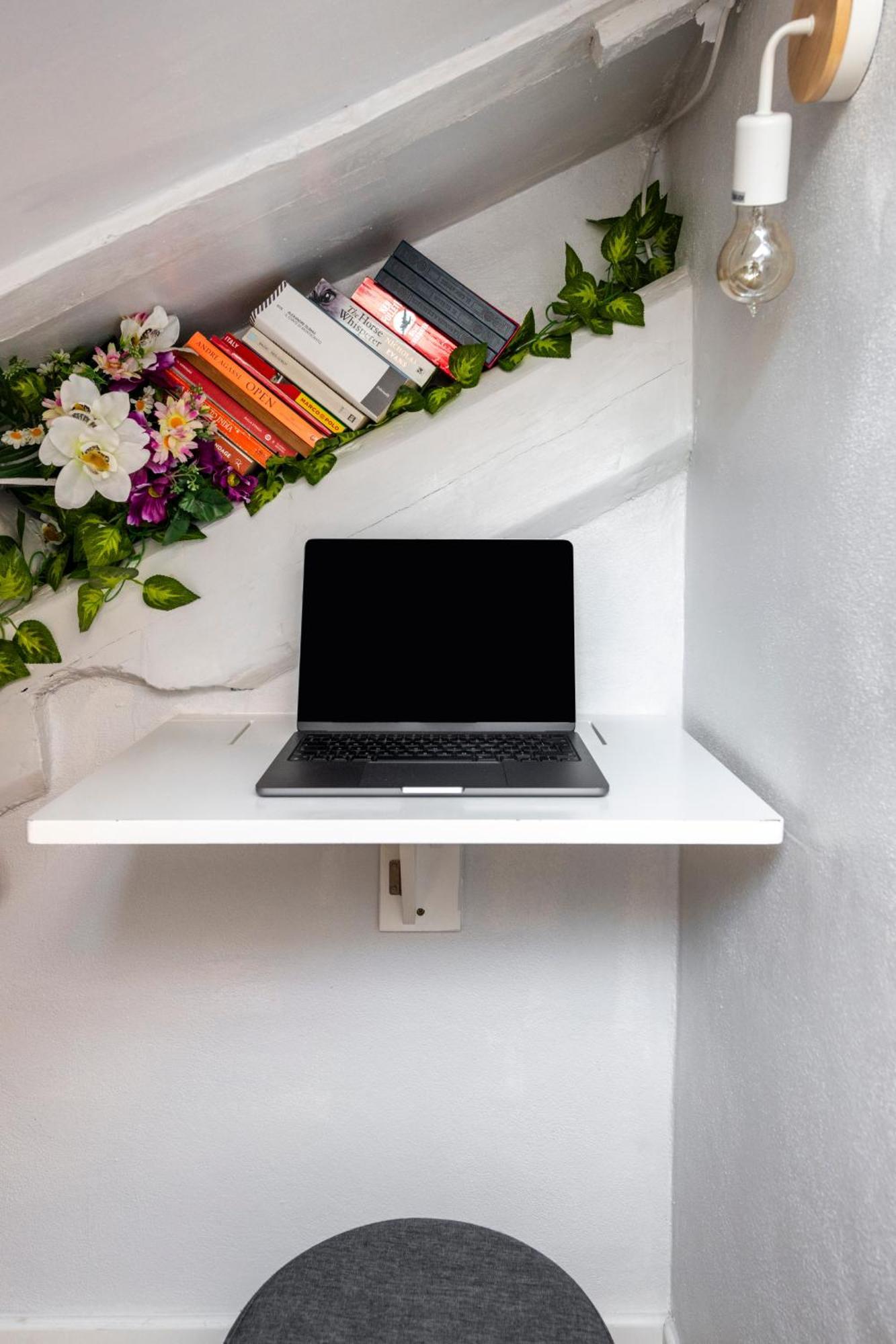 Bright Mini Studio In The Heart Of ميلان الغرفة الصورة